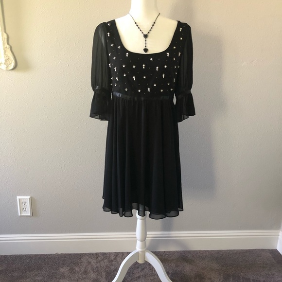 Fancy black dress - Picture 1 of 7